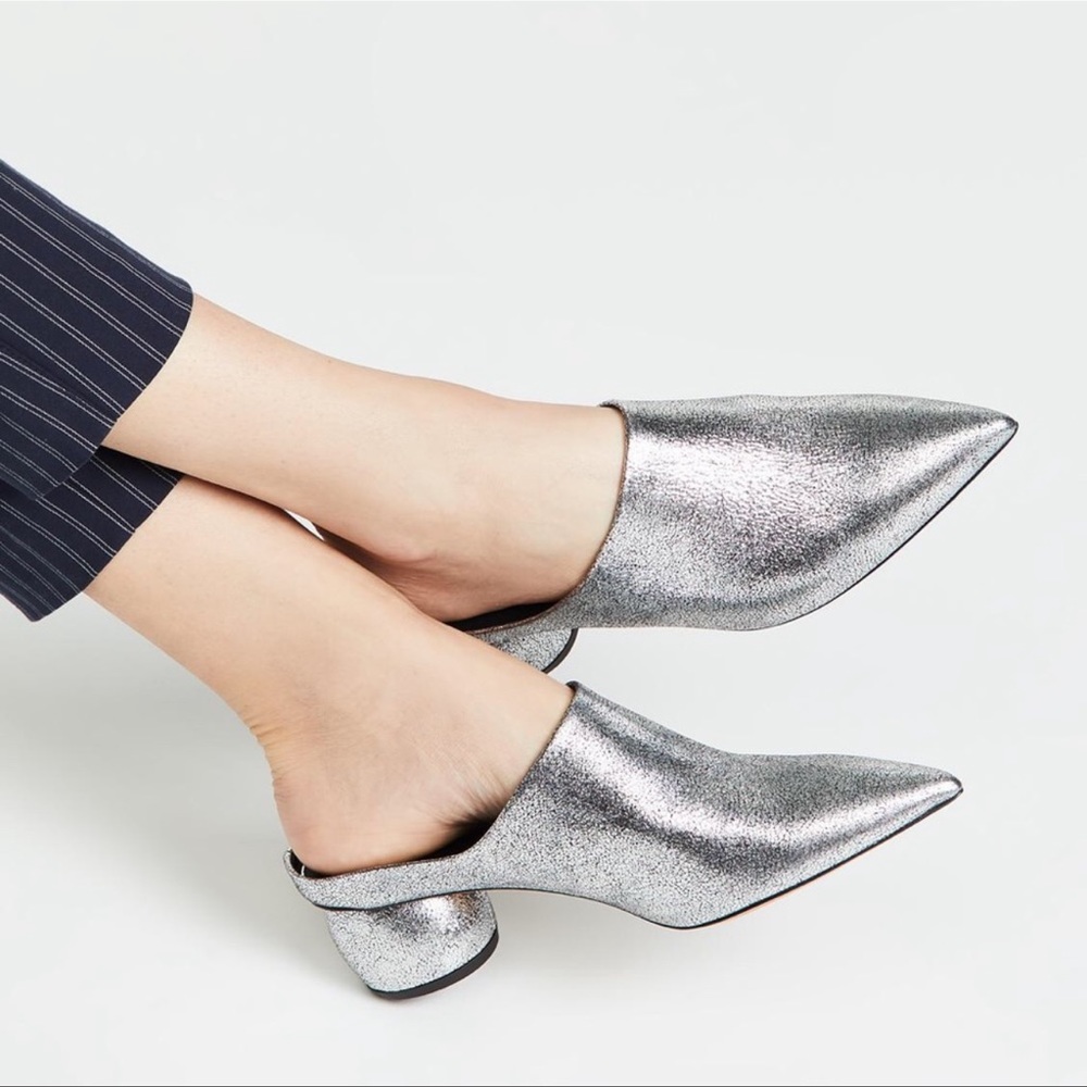 j VINCE Silver Mules